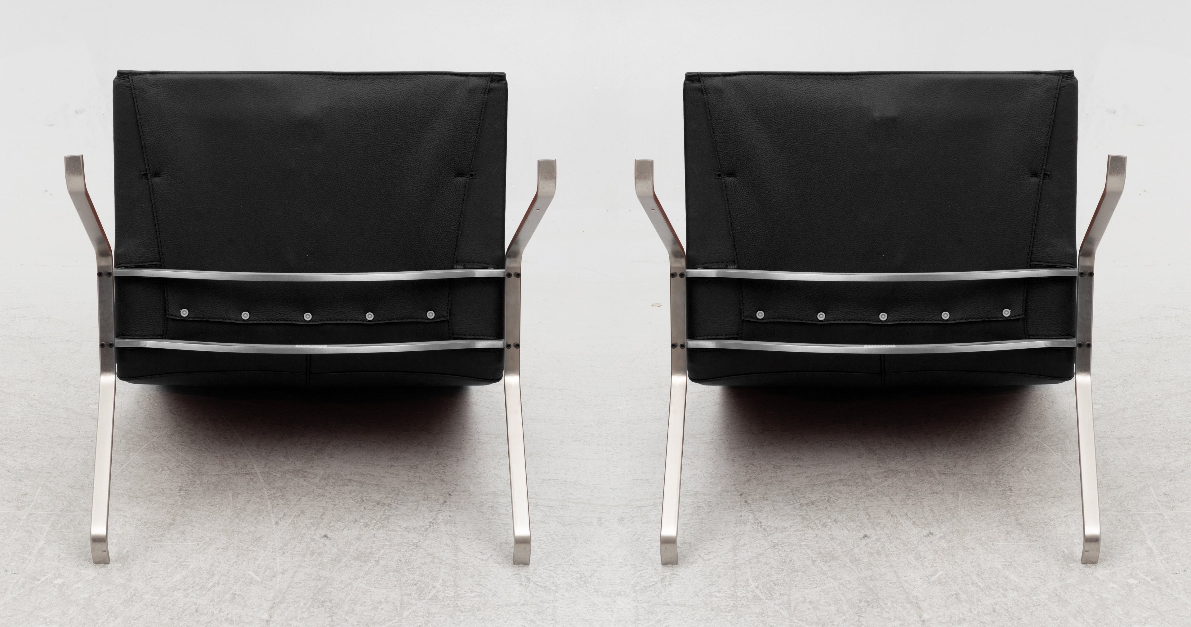 Pair of PK22 Lounge Chairs by Poul Kjærholm for Fritz Hansen
