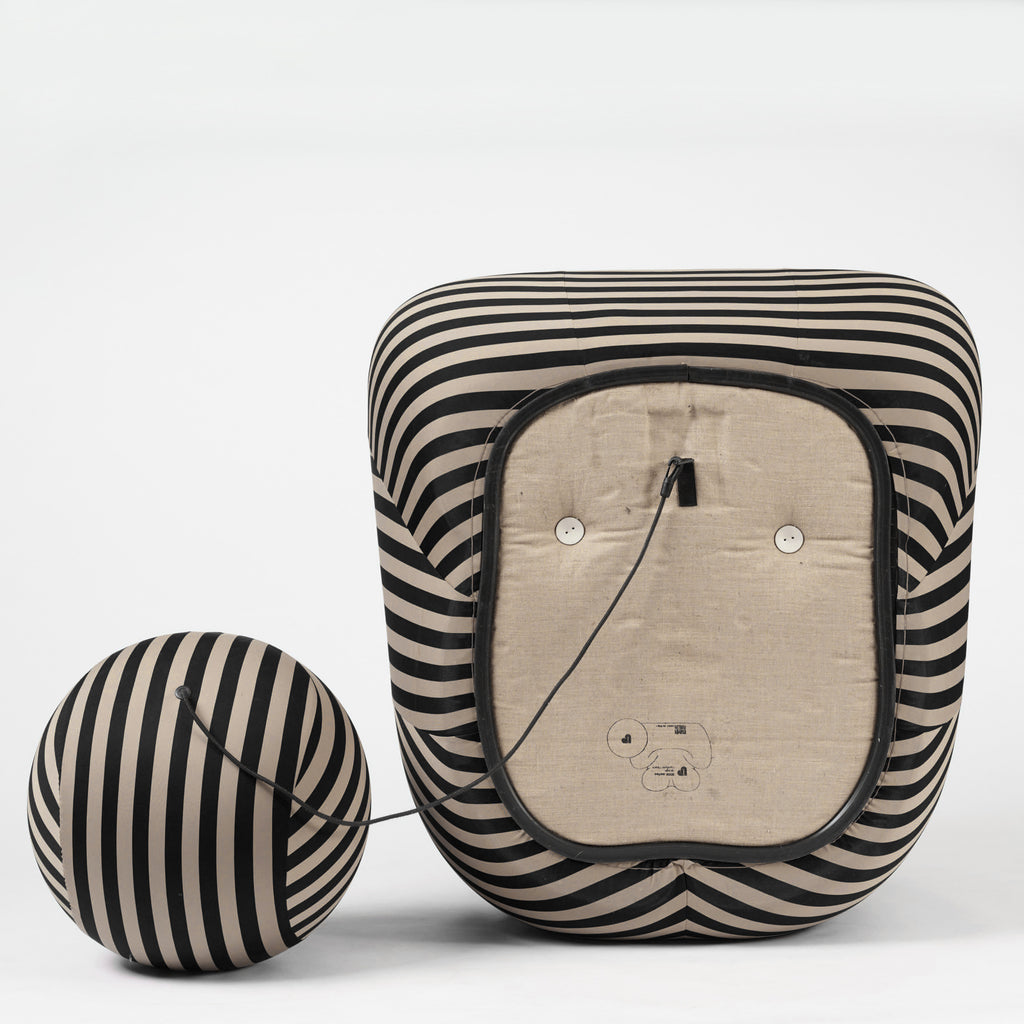 Gaetano Pesce UP5 “La Mamma” Armchair with UP6 Ottoman for B&B Italia, Italy